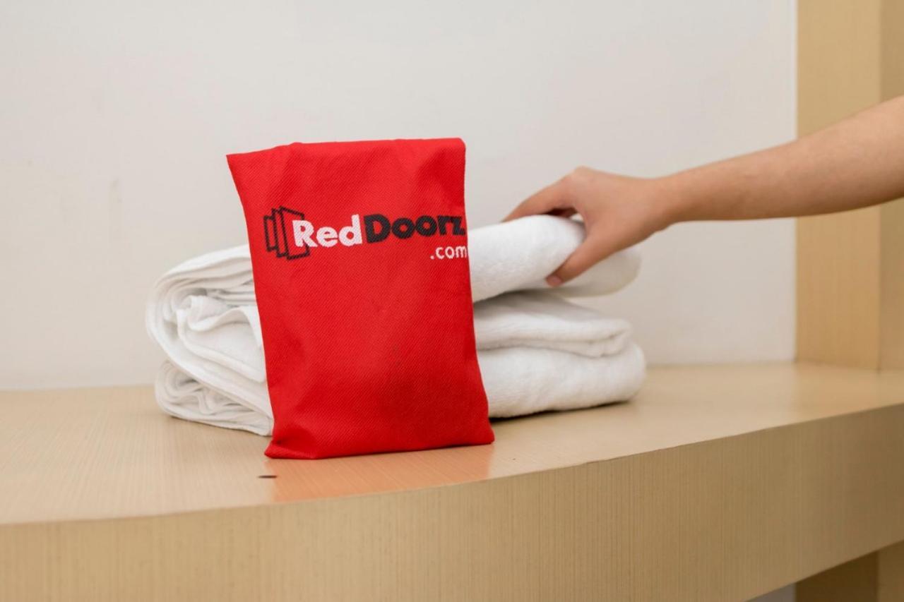 Hotel Reddoorz Near Xt Square 3 2*
