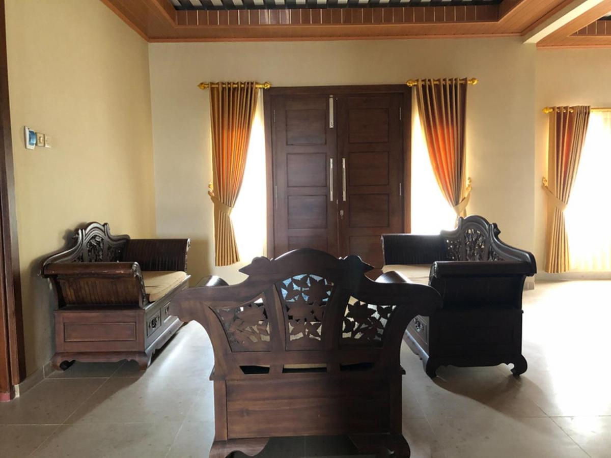Hotel Reddoorz Near Xt Square 3 2*